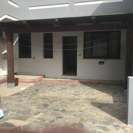 Casa Camere Pistis Assemini Bagian luar foto