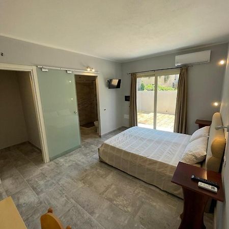 Casa Camere Pistis Assemini Bagian luar foto